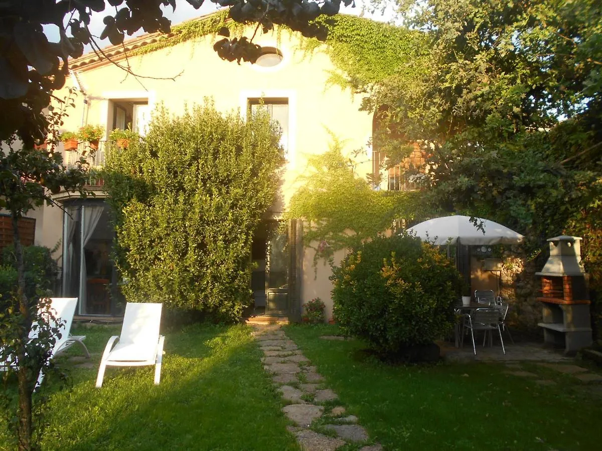 Ca'L Mossen Villa Sant Joan de les Abadesses 0*,  Spain